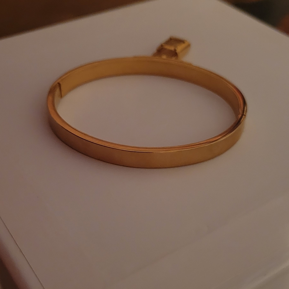 Gold wash MK bangle - Picture 6 of 7